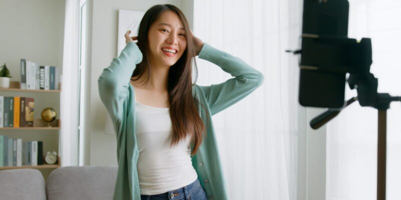 Mit TikTok Geld verdienen ohne eigene Videos und Erfolg sichern