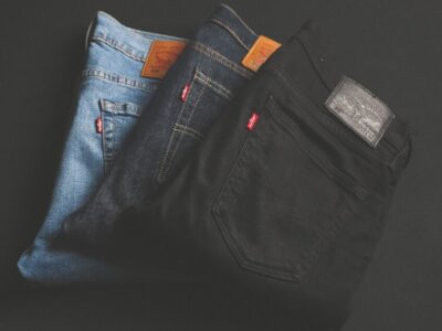 dunkelblaue jeans kombinieren